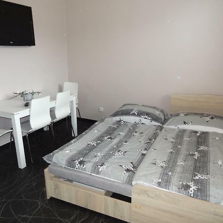 Apartman Lednicka Břeclav 外观 照片