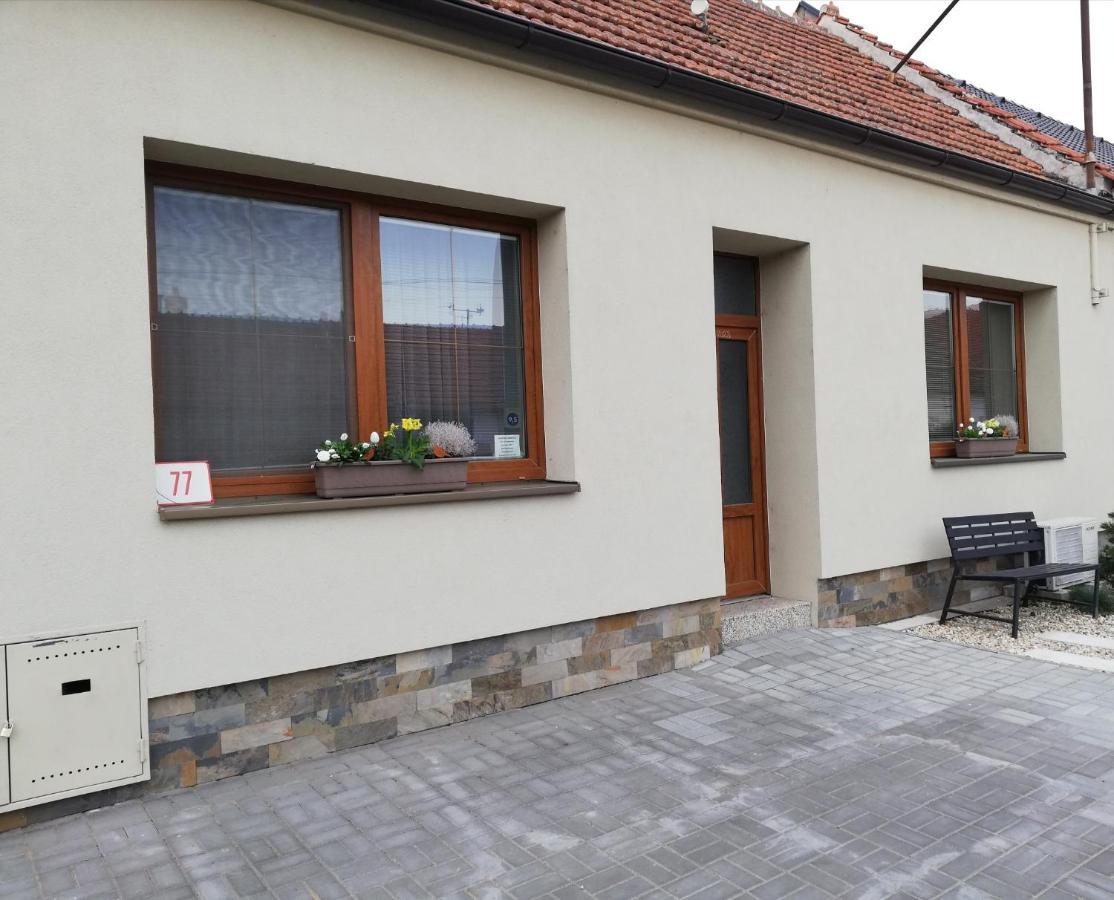 Apartman Lednicka Břeclav 外观 照片